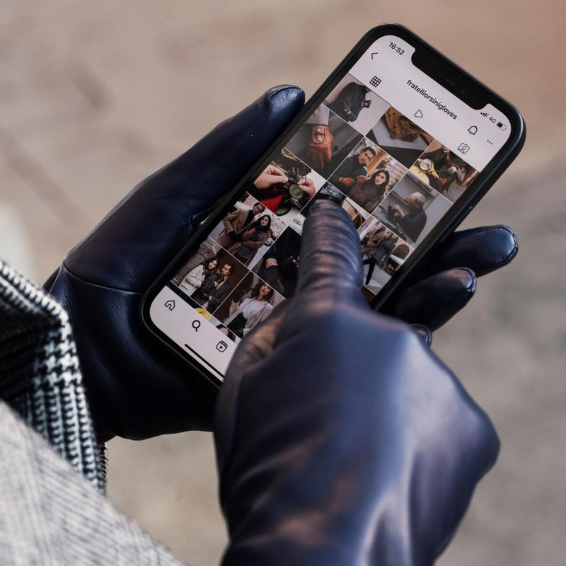 Navy Leather Gloves - Touchscreen - Handmade in Italy – Luxury Leather Gloves – Handmade in Italy – Fratelli Orsini® - 5